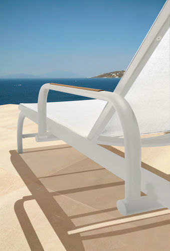 Loop lounger arms - lounger not included (arctic white frame / teak inlay)